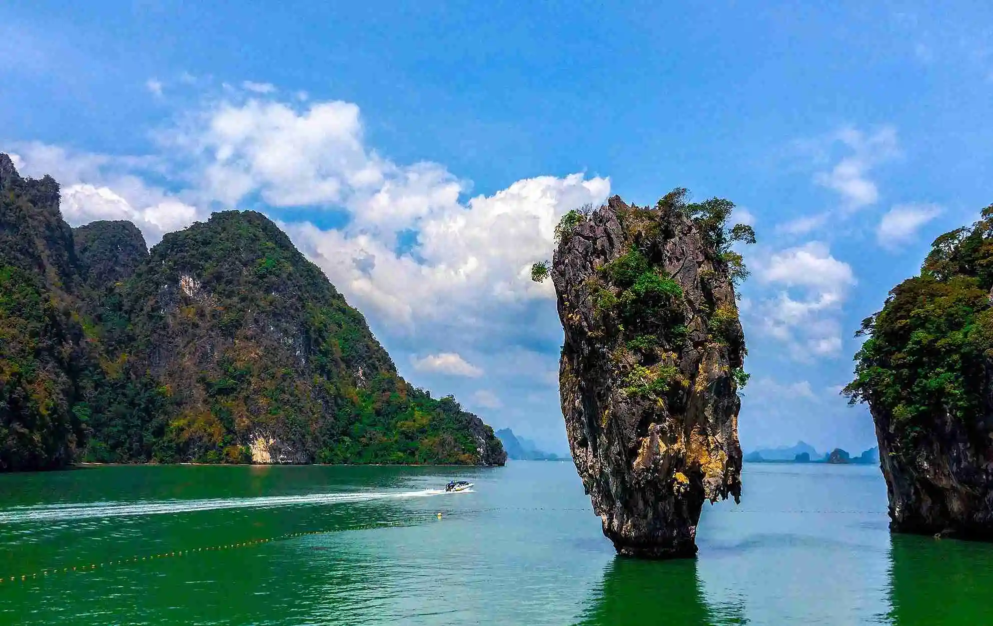 Hong Island Tour: Explore the Iconic Khao Phing Kan and James Bond Island